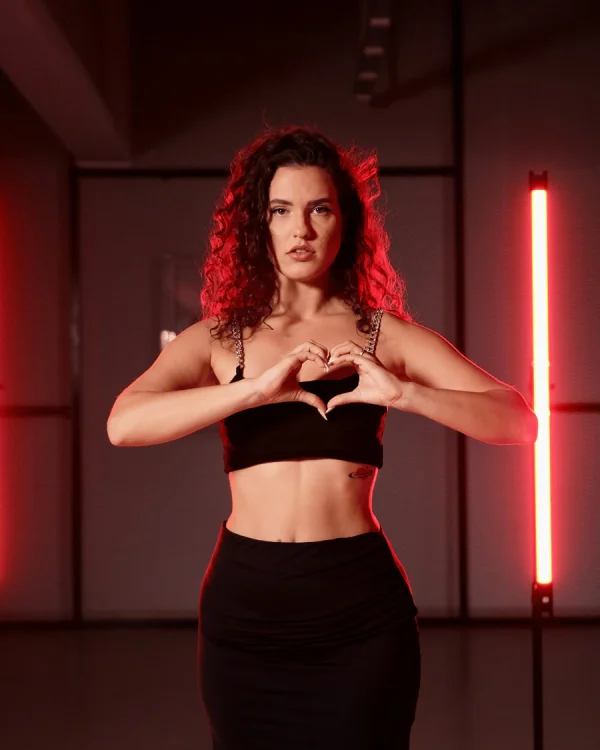 Ella Tiene Choreography - Image 2